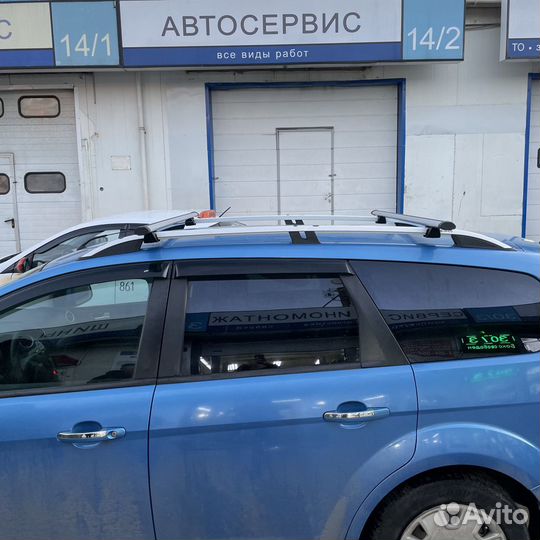 Багажник поперечины на крышу Ford Focus