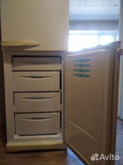 Холодильник Стинол бу в хорошем состоянии