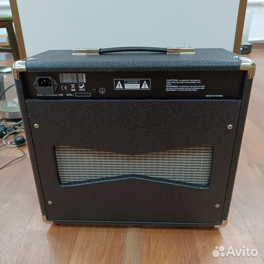 Новый Комбоусилитель 40 Вт Fabio 40RG