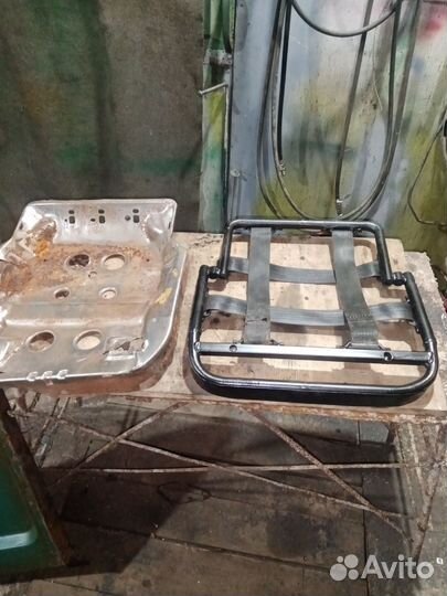 Вадительское сиденье hino