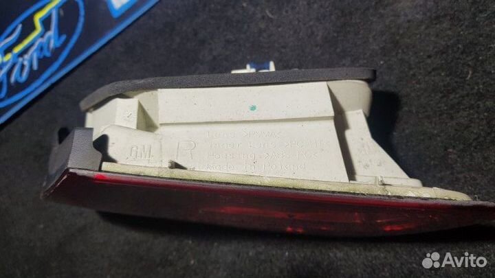 Фонарь крышки багажника правый Opel Astra J