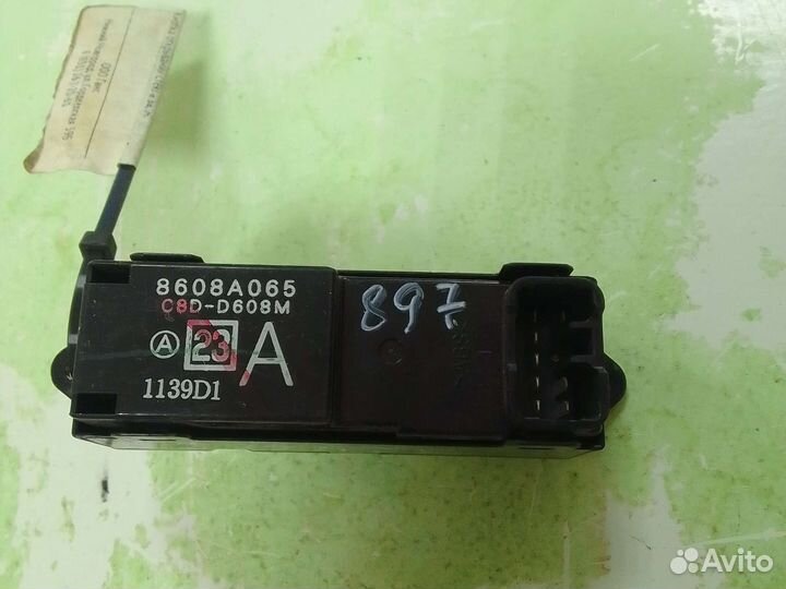 Кнопка стеклоподъемника Mitsubishi Lancer 10 CY 4A