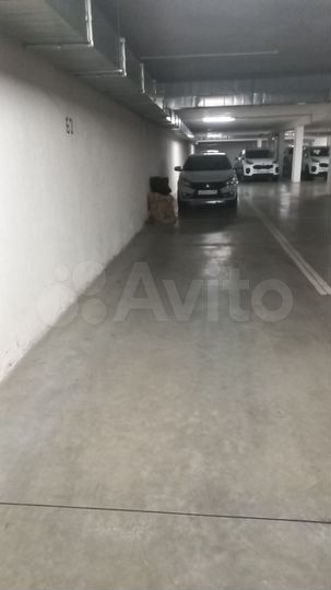 Машиноместо, 15 м²