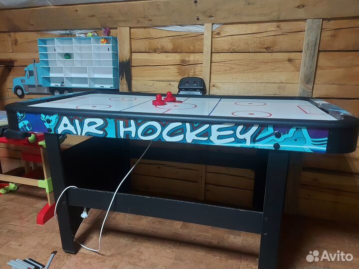 Настольный аэрохоккей
