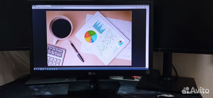 Монитор LG Flatron E2242C