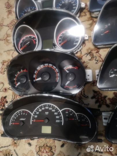 Панели приборов LADA