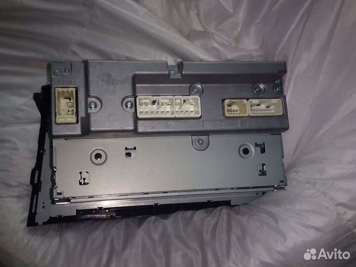 Магнитола Toyota RAV4 2012