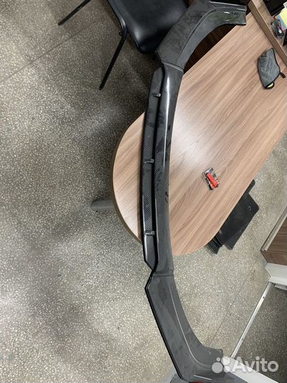 Губа бампера