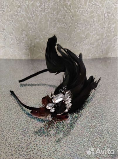 Ободок для волос со стразами