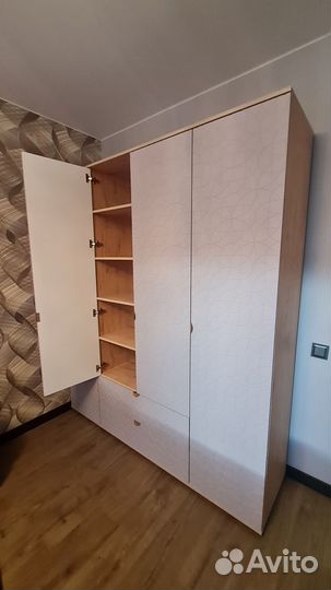 Сборщик мебели