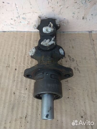 Цилиндр тормозной главный Renault Symbol I рестайл