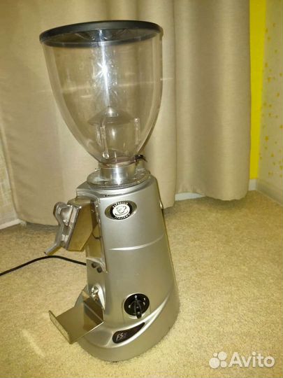 Проффесиональная кофемолка Fiorenzato f5 D