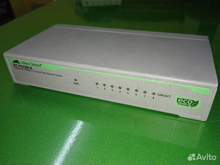 Коммутатор Allied Telesis AT-FS708LE