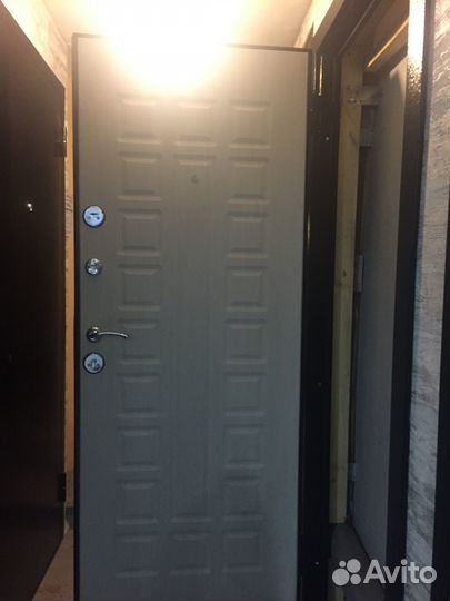 Входная дверь для дома