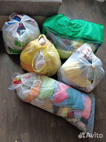Отдам детские вещи