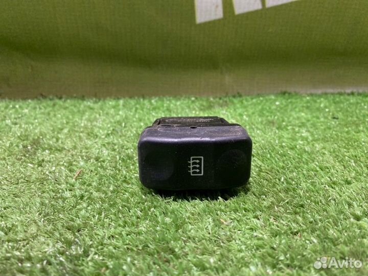 Кнопка обогрева стекла Лада Ларгус K4M 2013