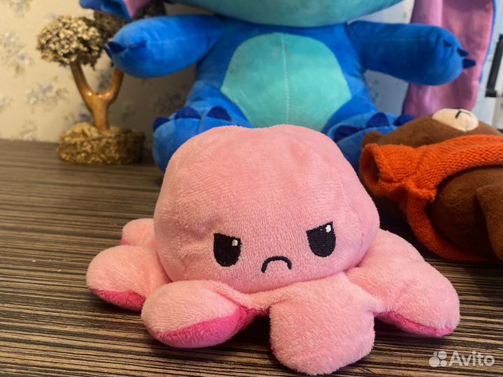 Мягкие игрушки:стич,осминожка,мишка