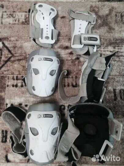 Роликовые коньки