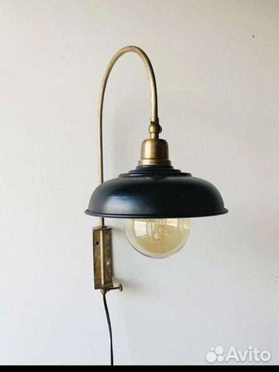 Светильник настенный