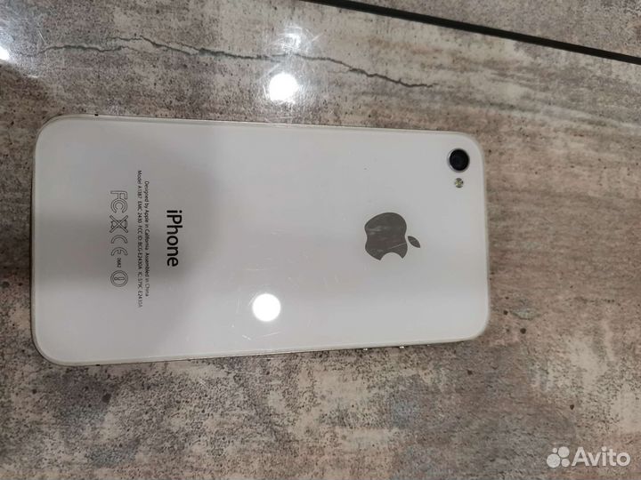 iPhone 4S, 16 ГБ