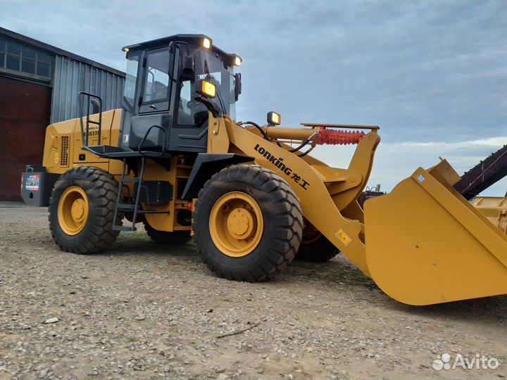 Фронтальный погрузчик Lonking LG833N, 2023