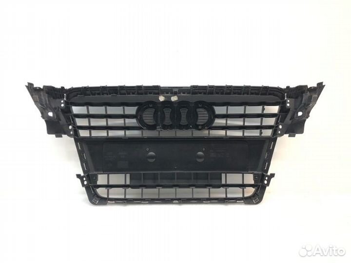 Решетка радиатора Audi A4 B8 2007