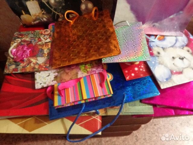 Подарочная коробка упаковка