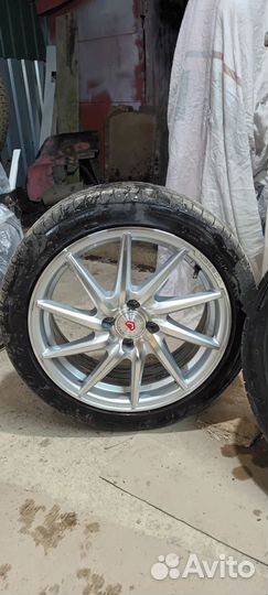 Продам комплект колёс R16