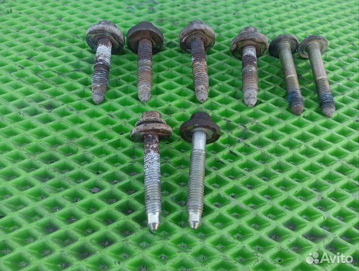 Болты переднего подрамника ford focus 1