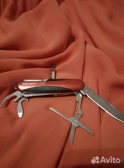 Многофункциональный нож ducati corse