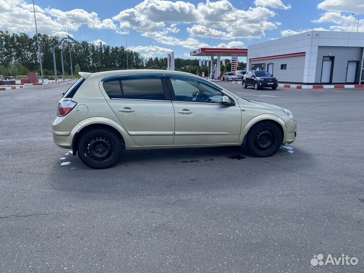 Opel Astra 1.8 МТ, 2004, 300 785 км