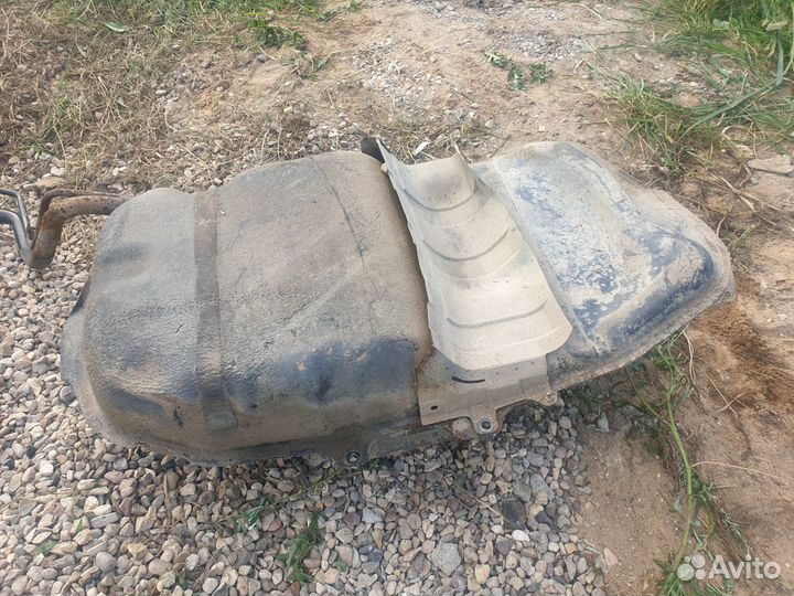 Бак топливный бензобак mitsubishi lancer X ланс 10