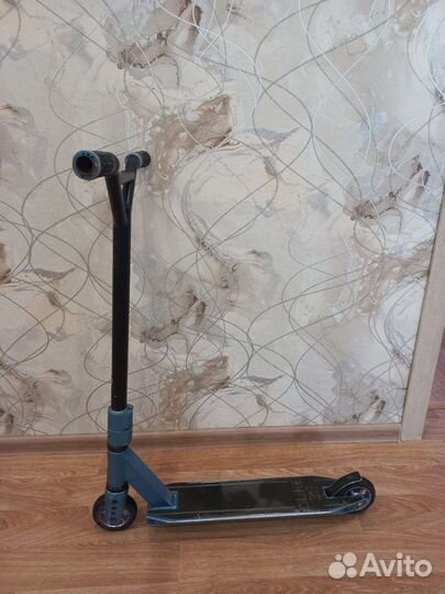 Трюковой самокат duke 303