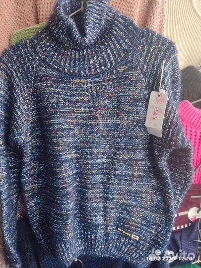 Женская одежда свитера