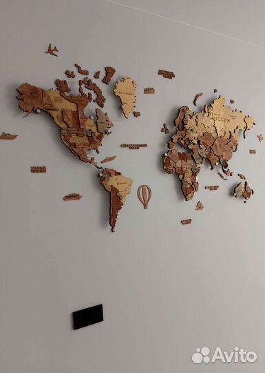 Карта мира из дерева на стену с подсветкой