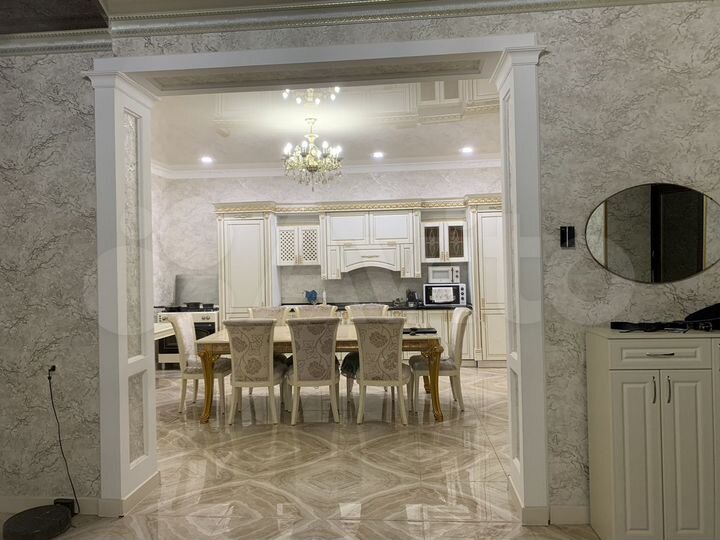 Дом 540 м² на участке 4,6 сот.