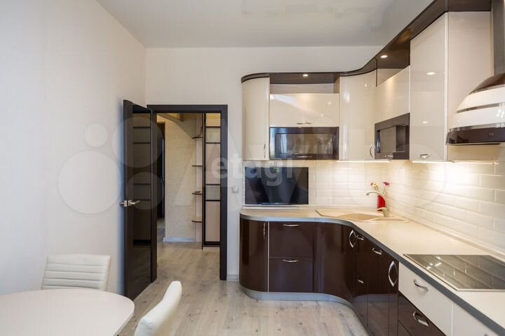 2-к. квартира, 67,9 м², 7/17 эт.