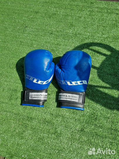 Боксерские перчатки