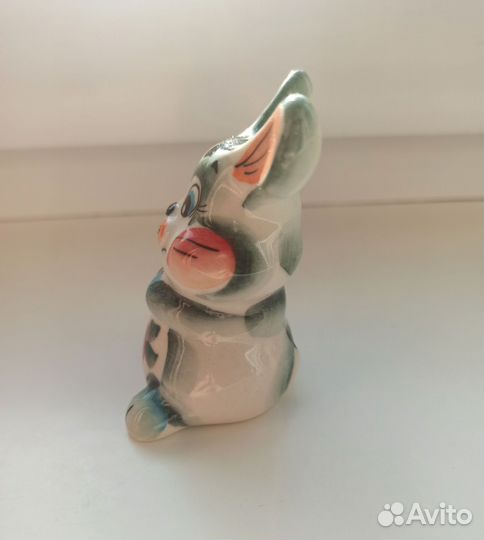 Фигурка зайчик керамика
