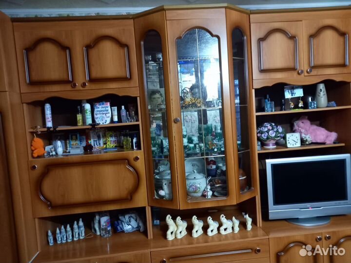 Стенка в гостиную