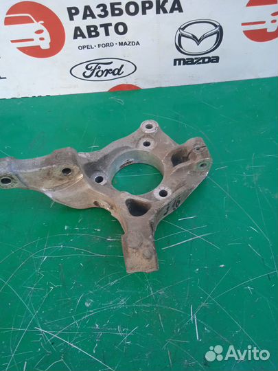 Кулак поворотный Правый Левый Opel Astra J