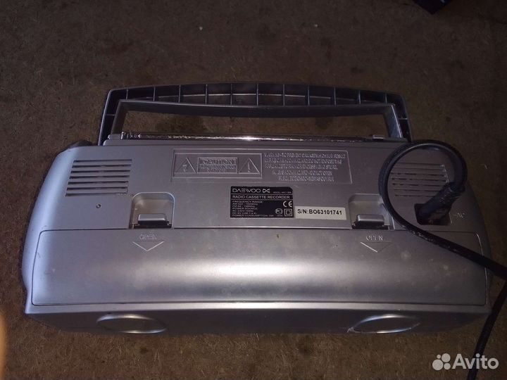 Аудио кассетный магнитафон