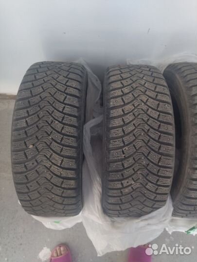 Michelin X-Ice North XIN2 205/55 R16
