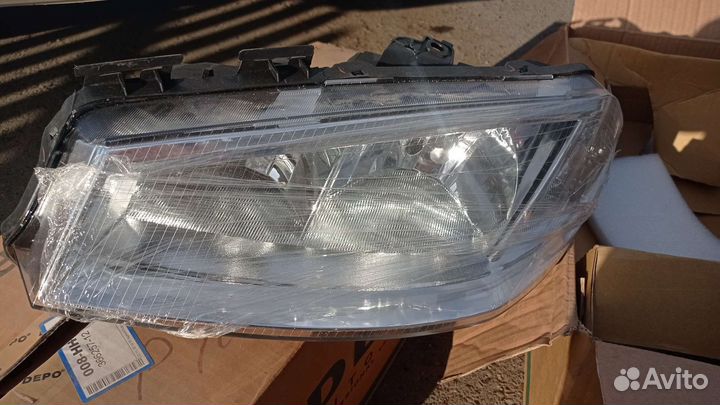 Фары Renault Megane 2