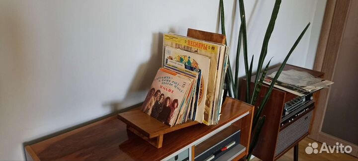 Консоль для виниловых пластинок hand made