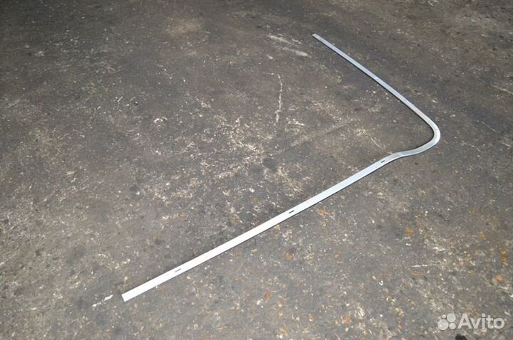 Направляющая занавески боковая, правая scania 4-se