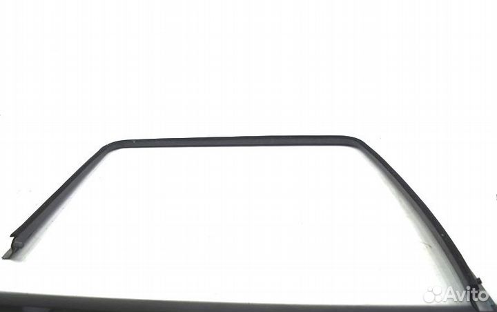 Крышка направляющей бокового стекла, правая MAN TG