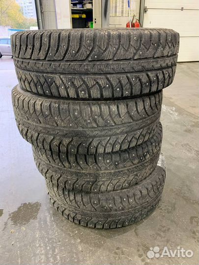 Bridgestone Ice Cruiser 7000 195/65 R15