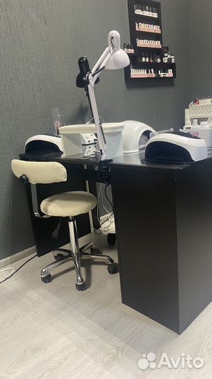 Маникюрный стол/компьютерный стол