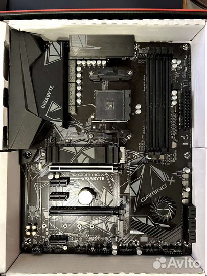 Нерабочая материнская плата Gigabyte x570 Gaming x